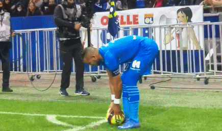 阿尔特塔的双线攻势：阿森纳在英超与欧冠的完美演绎（阿尔特塔双线发力：阿森纳在英超与欧冠尽显风采）