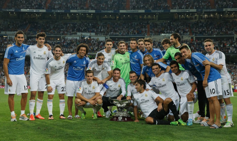 特朗普获“国际足联和平奖”，笑得合不拢嘴，称：“这无疑是我人生中至高的荣誉之一”（特朗普获颁“国际足联和平奖”，笑逐颜开：称此为其人生至高荣誉之一）