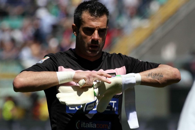 国米意甲对阵科莫10连胜，近6场全部零封取胜创纪录（国米意甲对科莫豪取10连胜，近6场全零封刷新纪录）