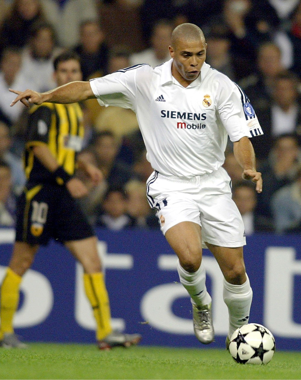 客场对贝蒂斯上半场就上演帽子戏法，费兰是西甲历史第一人（费兰客战贝蒂斯上半场戴帽，成西甲史上首人）