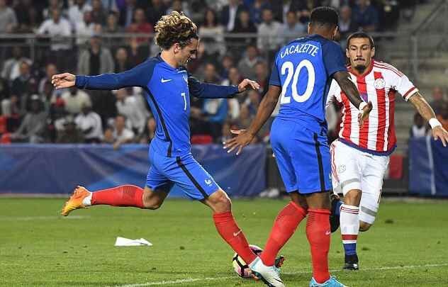 每体：德科在伦敦与多名经纪人会面，目的是了解市场动向（每体：德科赴伦敦约谈多位经纪人，旨在摸清转会市场风向）