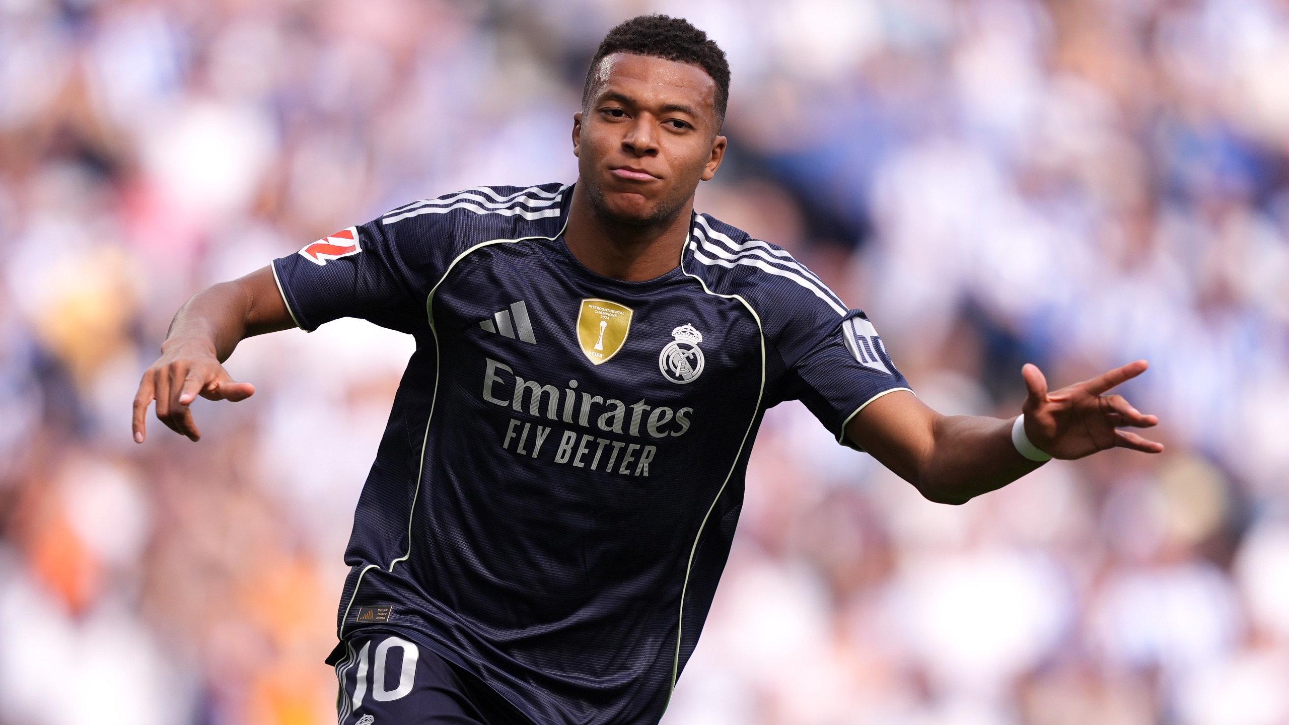 穆雷狂砍50+且命中10记三分，戈登之后队史首人（穆雷爆砍50+且投进10记三分，继戈登之后成队史首位达成者）