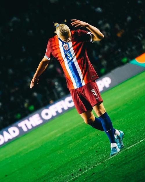 马德兴：汪士钦落选U22国足是因为此前熊猫杯染红引发舆情（马德兴：熊猫杯红牌惹争议致汪士钦无缘U22国足）