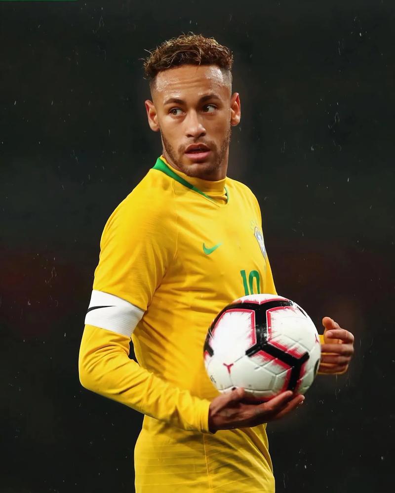 美国队大名单：德斯特、雷纳、巴洛贡入选，普利希奇未被征召（美国队公布大名单：德斯特、雷纳与巴洛贡在列，普利希奇落选）