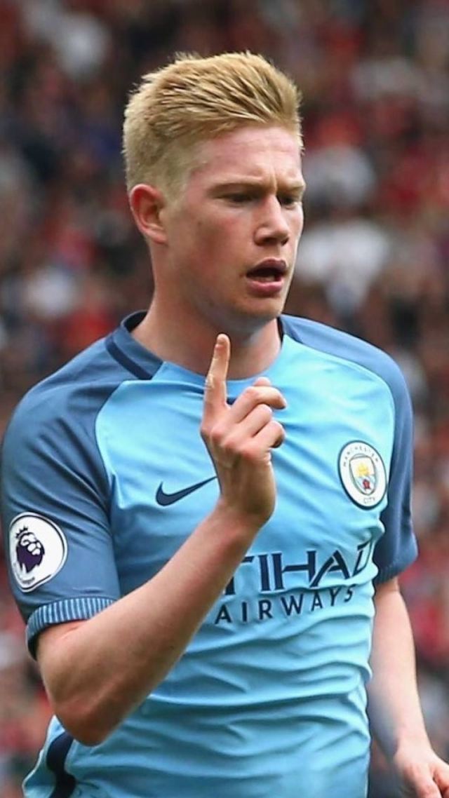 如何在野球场成为全场焦点？（如何在野球场脱颖而出，吸引全场目光？）