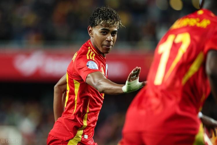 萨内蒂评合作过国米十大前锋：大罗位列榜首，伊布和巴乔在列（萨内蒂评选合作过的国米十大前锋：大罗居首，伊布与巴乔入选）