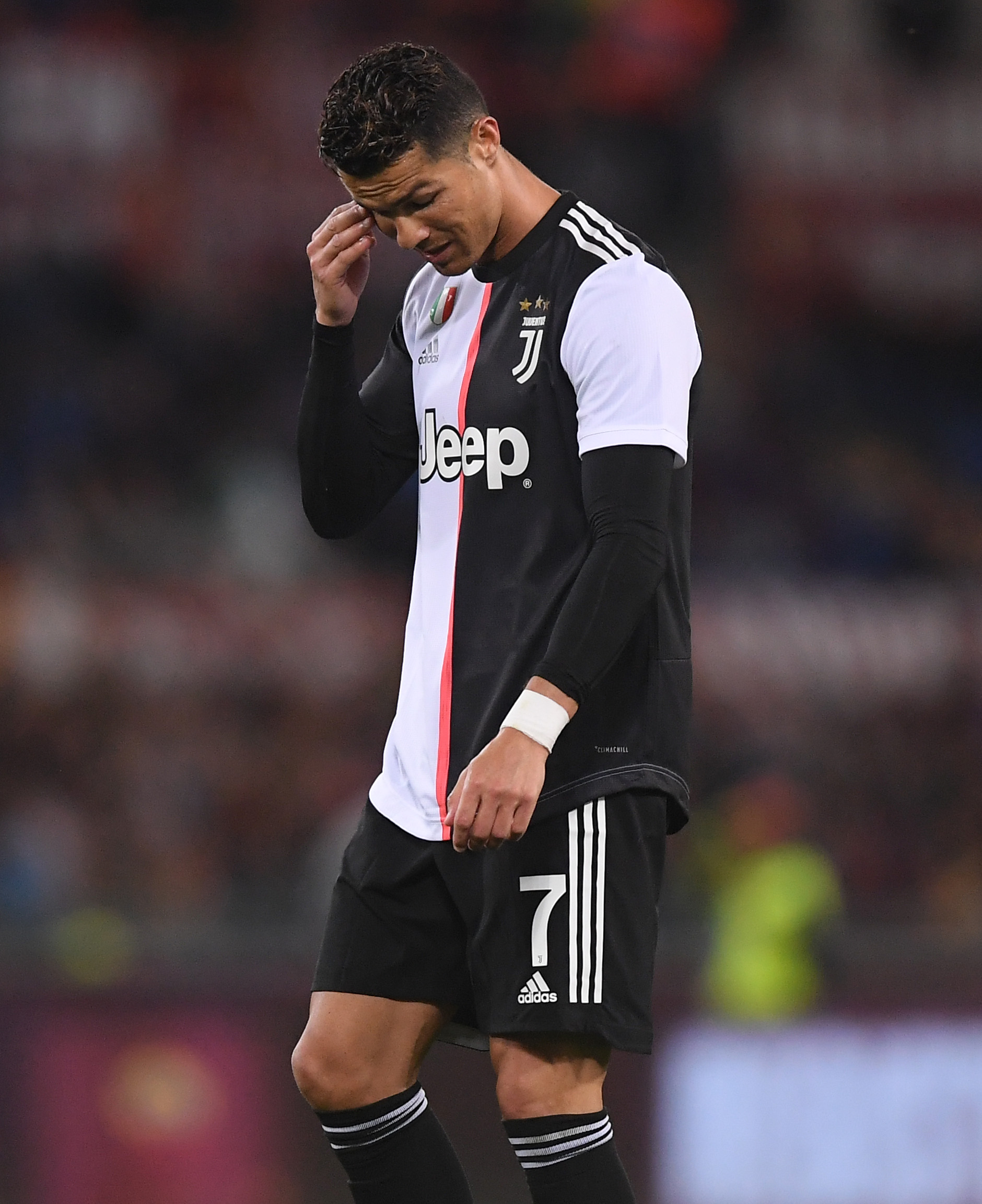 莱万：现在最好不要谈论亚马尔；合同的事我不着急（莱万：当下别谈亚马尔；合同问题我并不着急）