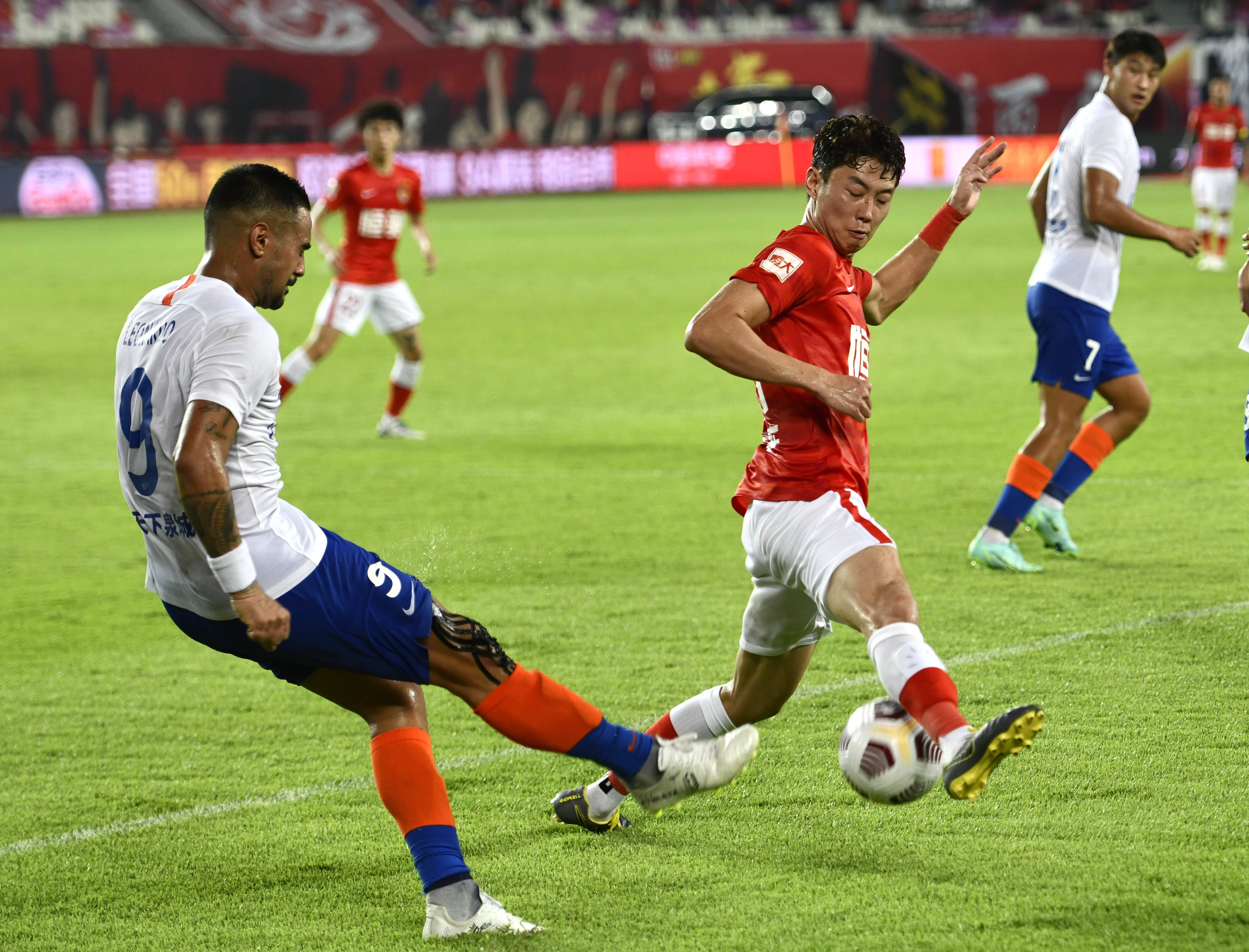 努贝尔谈未来：自从我加盟拜仁后每年都会有传闻，一切都是开放的（努贝尔谈去留：加盟拜仁以来传闻不断，未来保持开放）