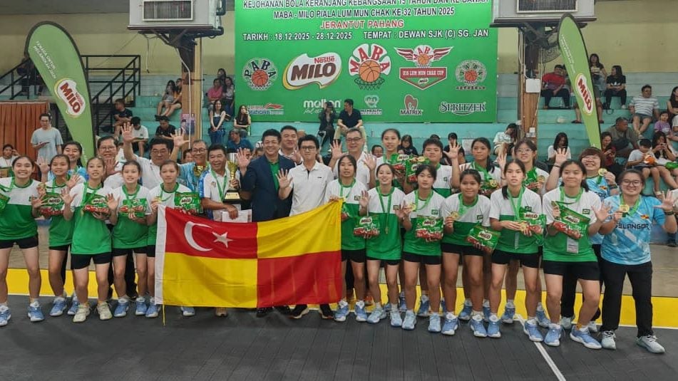 队报：非洲杯黄牛票翻十倍卖，官方出台防倒卖系统使大量球票积压（队报：非洲杯黄牛价涨至十倍，反倒卖系统致大批门票积压）